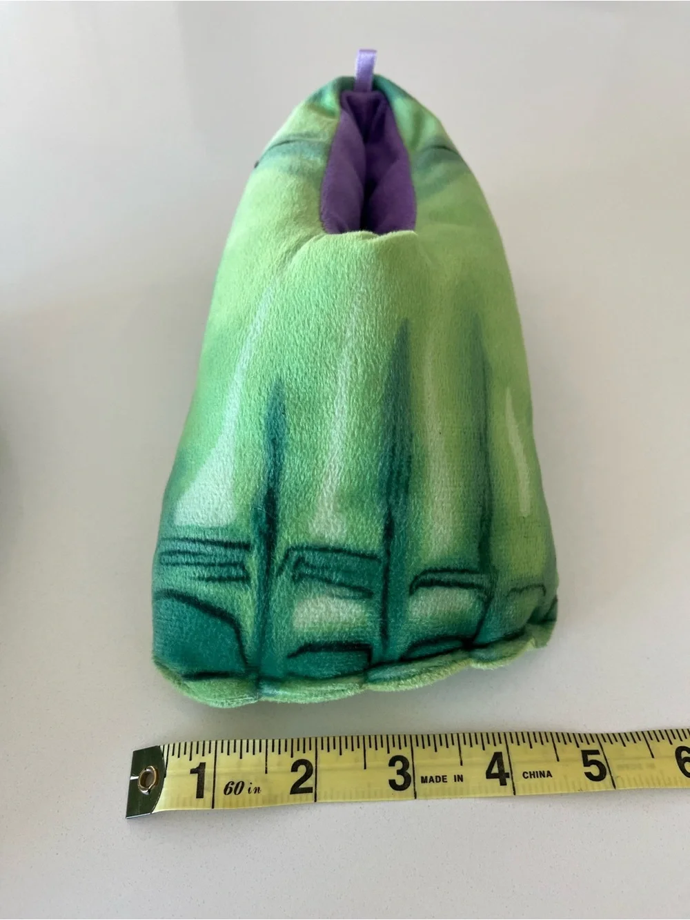 Hulk Slippers Kids Size: 11/12